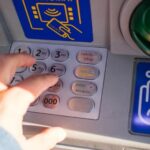 15 000 de lei uitati in bancomat la botosani politia il cauta pe proprietar gestul incredibil al unui trecator 696e16b2ae5d7