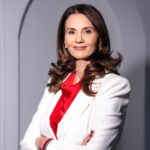 anca alexandrescu il desfiinteaza pe bolojan dupa ce i a lasat romanii fara zile libere dar el nu a fost la guvern toata saptamana 695fbbf9871ea