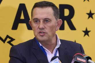 gheorghe piperea aur majorarile de taxe incalca dreptul de proprietate 6965dffaa6d47