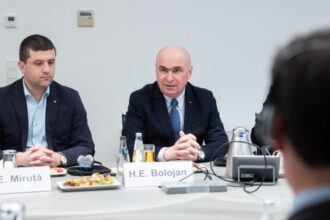 premierul bolojan s a intalnit la berlin cu reprezentantii camerei de comert si industrie a germaniei 6979d4cc0e3c6