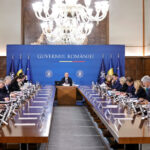 topul vizibilitatii ministrilor diana buzoianu urca pe locul 2 iar radu marinescu pe 6 capul listei ramane neschimbat 697db55403d41