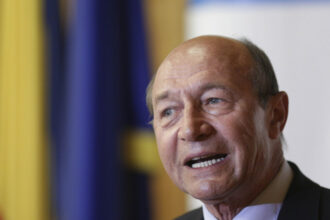 traian basescu spune ca nicusor dan face o mare greseala e intr o capcana sa prezinte raportul pentru anularea alegerilor in 2024 696419e522204