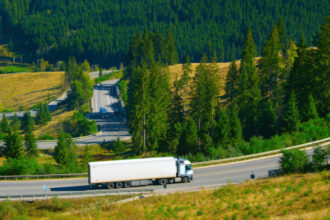 transportul rutier de marfuri a crescut cu 15 in primele noua luni din 2025 peste 80 din volume fiind transportate intern 695d1d7d7be0f