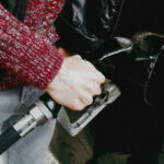 video romanii platesc pe carburanti mai mult decat soferii din spania austria si suedia ce loc ocupa tara noastra in topul ue 69676894d4042