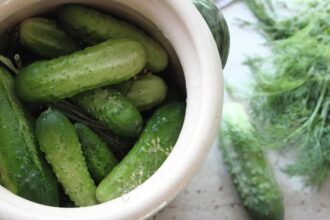 cum pastrezi castravetii ca sa ramana proaspeti legumele si fructele langa care este interzis sa fie depozitati 6996faf23e929