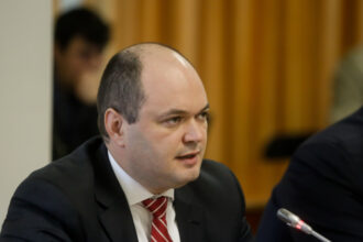 exclusiv economia in recesiune tehnica ionut dumitru nu stiu de ce toata lumea se mira ca cifrele arata mai rau era de asteptat 698f77ffcca0d