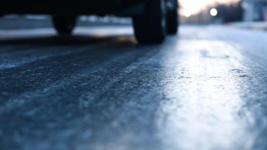 mare atentie soferi circulatia pe un tronson din dn 28 iasi albita este oprita din cauza poleiului 69862794f0c54