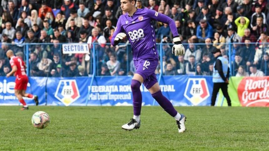 oficial dupa ce l a transferat pe razvan began dinamo s a despartit de doi portari inaintea meciului cu sepsi 69830328be600