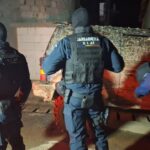 operatiune de amploare in mehedinti doi frati retinuti pentru trafic de droguri unul dintre ei a fost prins in cimitir 69977ac6e2aa6