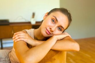 11 reasons an adult raised by a narcissistic parent wont usually decorate their home 69c598ffb027e