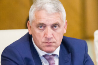 angajatul aep acuzat ca era in dubai in concediu medical a demisionat institutia demisia nu il scapa de raspundere 69ba859613f97