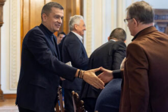 foto sorin grindeanu principala nemultumire a sindicatelor este lipsa dialogului real cu ilie bolojan 69c3e10994683