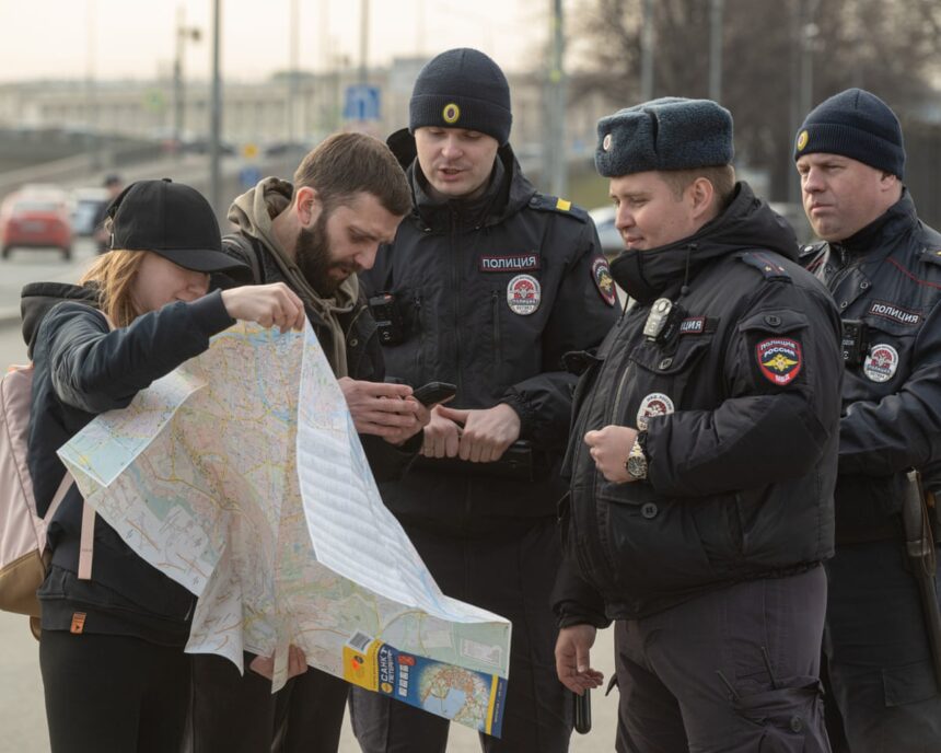 russia slowly trying to splinter its internet from rest of world analysts say 69cbbc0633557