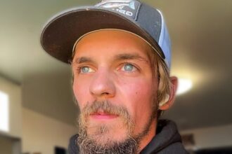 deadliest catch deckhand todd meadows cause of death revealed 69d3d7720bc73