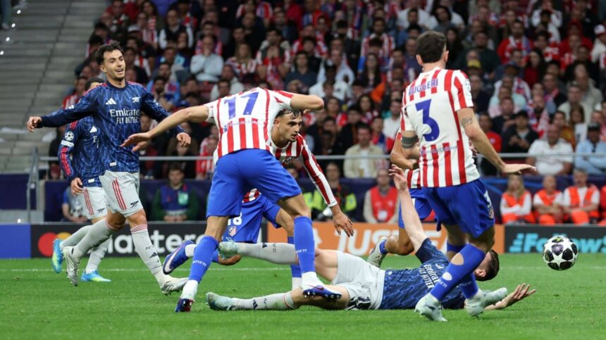 englezii fac praf un fotbalist de la atletico dupa meciul de la madrid nota 4 o parte din el a fost suspecta 69f29151030f3