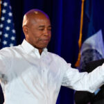 eric adams fost primar al orasului new york a devenit cetatean al albaniei planurile sale dupa retragerea din politica 69db4300c3740