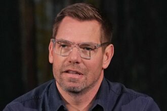 eric swalwell wasnt at dnc event where accuser said he made her uncomfortable 69e7683de09c9