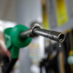 exclusiv traian basescu spune ca romania poate evita o penurie de carburanti ce il ingrijoreaza insa pe fostul presedinte 69cd4b944a1b0