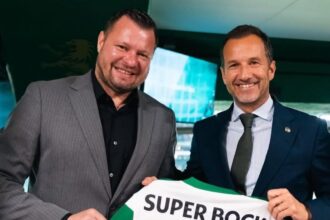 galerie foto ce surpriza marius niculae primire spectaculoasa la sporting bine ai revenit acasa 69f33a12d00ae