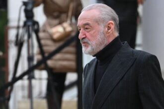 gigi becali se intalneste azi cu elias charalambous ce va face fcsb in cazul unui nou refuz 69ef0d52caa8b