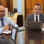 guvernul vrea sa curete piata energiei premierul ilie bolojan anunta masuri impotriva speculatorilor si promite scaderea preturilor 69eb7d03160e4