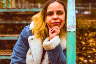 if you felt like you had to hide who you were growing up you likely have these 11 odd habits now 69def9e0b8f4c