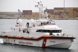 italian coastguard recovers 19 bodies from boat in sea near lampedusa 69cd3fe94c4e4