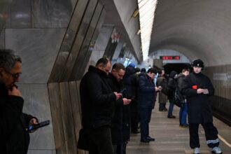 kremlin forcing big firms to join witch hunt against internet rebels claims report 69e78a08ab6c7