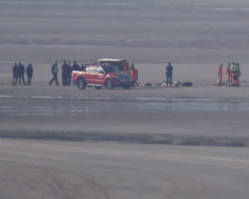 man arrested after four die trying to cross channel in small boat 69d93732ca393