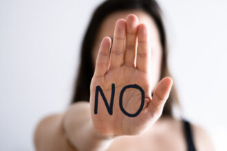 proiectul de lege privind sanctionarea hartuirii sexuale si cand nu este in cadrul unei relatii de munca aviz favorabil de la ces 69dfead4e5562