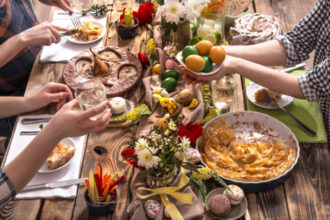 video consultant financiar despre costurile de paste bugetul pentru o familie ajunge la 800 1 000 de lei dupa sarbatori vedem impactul 69d913cb65f0a