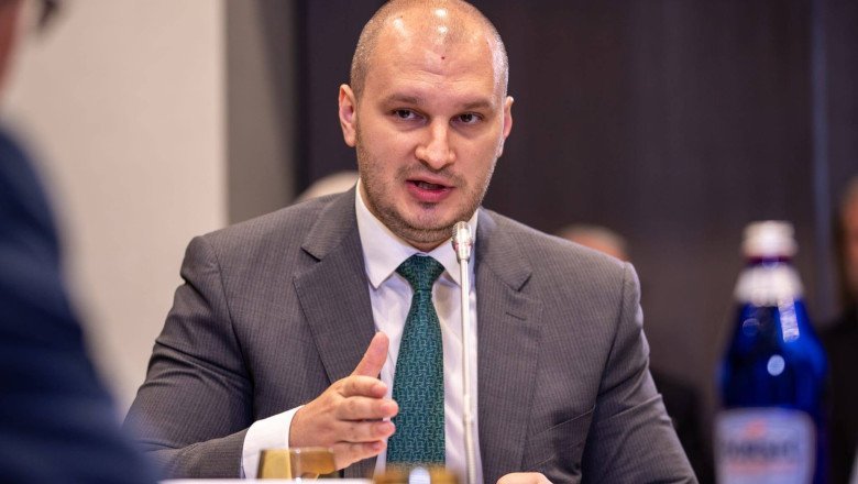video reactia romarm dupa retinerile dna din industria de aparare filialele vor continua sa fie devalizate daca ministerul nu aproba reforma 6a6333f8c9945