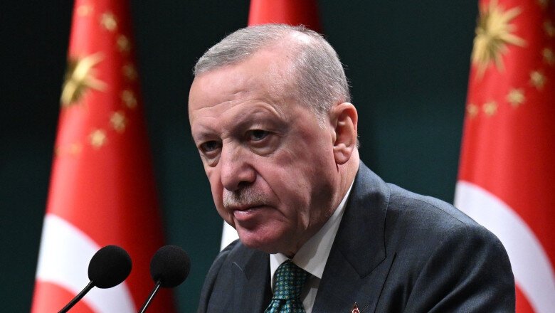 arestat dupa un videoclip viral un comic din turcia a fost condamnat la inchisoare pentru insultarea lui erdogan 6aba98ecb72e1
