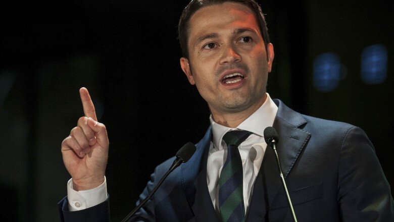exclusiv un lider pnl spune ca aur ar trebui sa intre la guvernare alegatorii sa vada ca sunt doar niste mos craciuni falsi 6aa969934a0fa